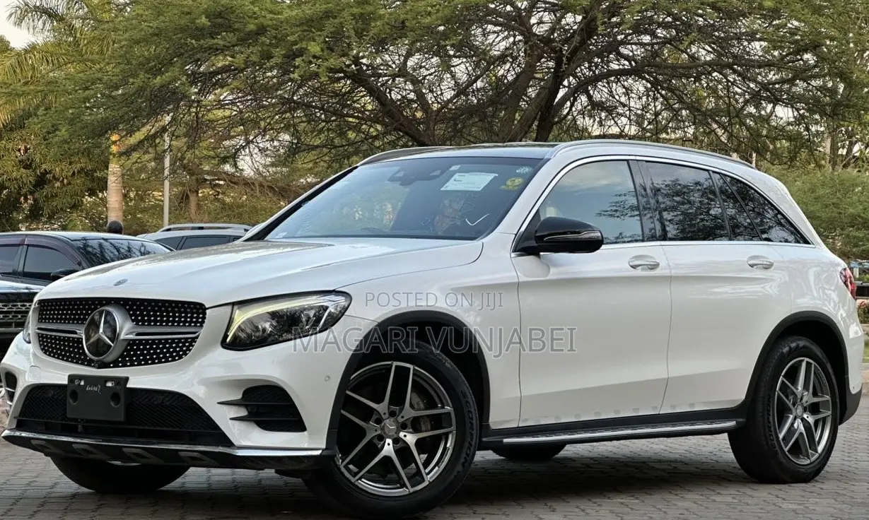 Mercedes-Benz GLC-Class 2016 Off white