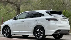 Toyota Harrier 2016 Off white