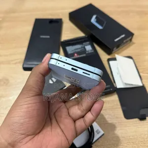 New Samsung Galaxy Z Flip6 512 GB Blue