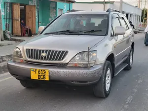 Toyota Harrier 2002 Silver