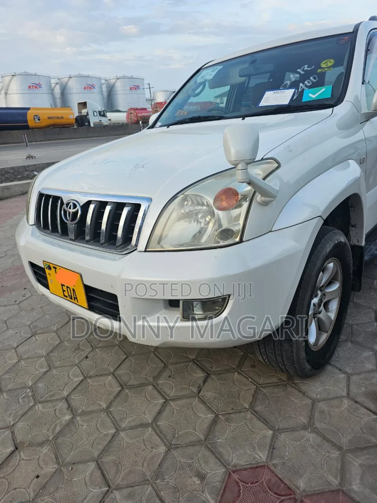 Toyota Land Cruiser Prado 2006 White