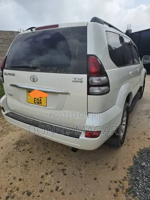 Toyota Land Cruiser Prado 2006 White