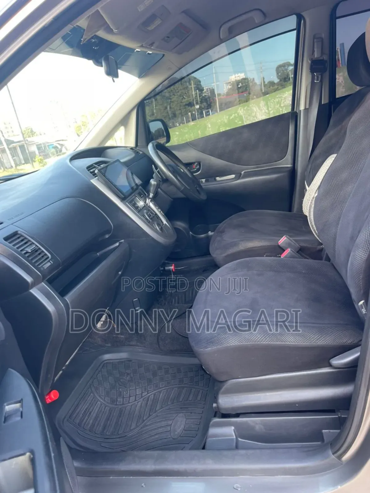 Toyota Ractis 2008 Gray