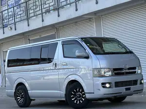 Toyota Grand HiAce 2005 Silver