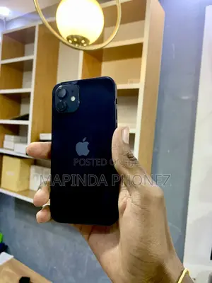 Apple iPhone 12 64 GB Black