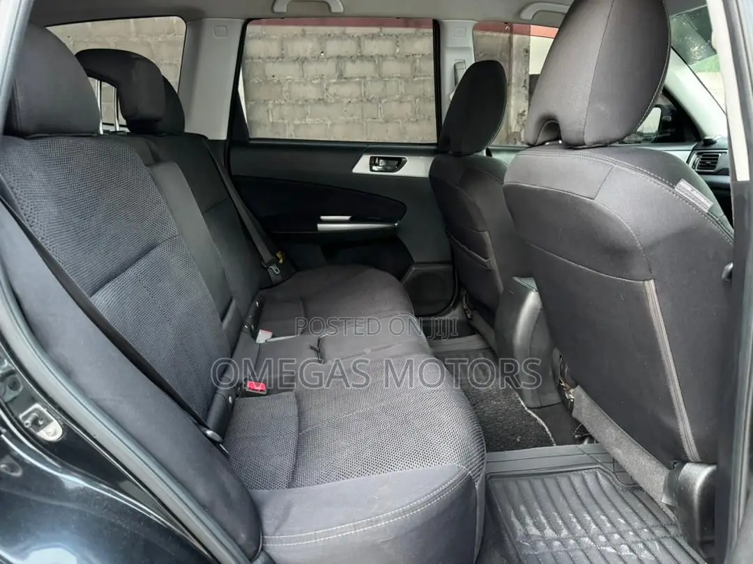 Subaru Forester 2011 Black