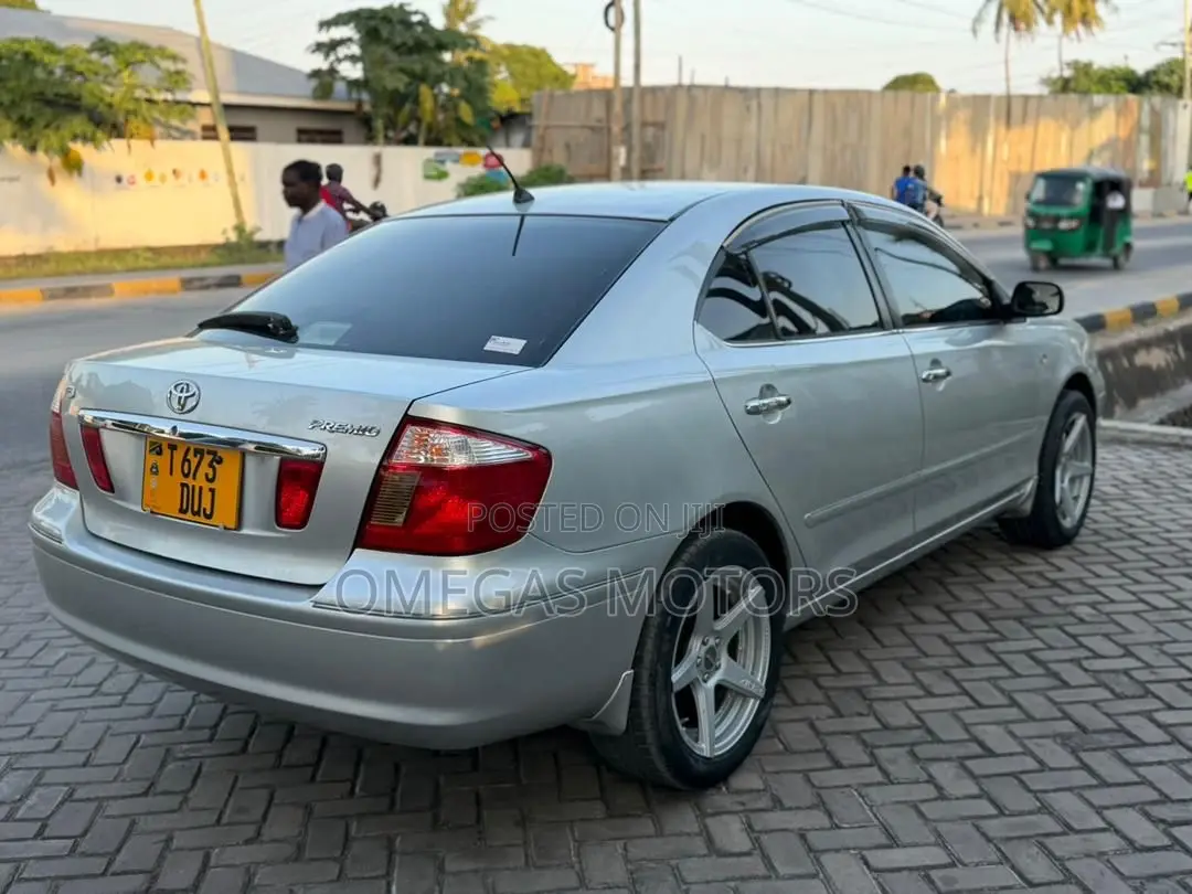 Toyota Premio 1.5 FWD 2004 Silver