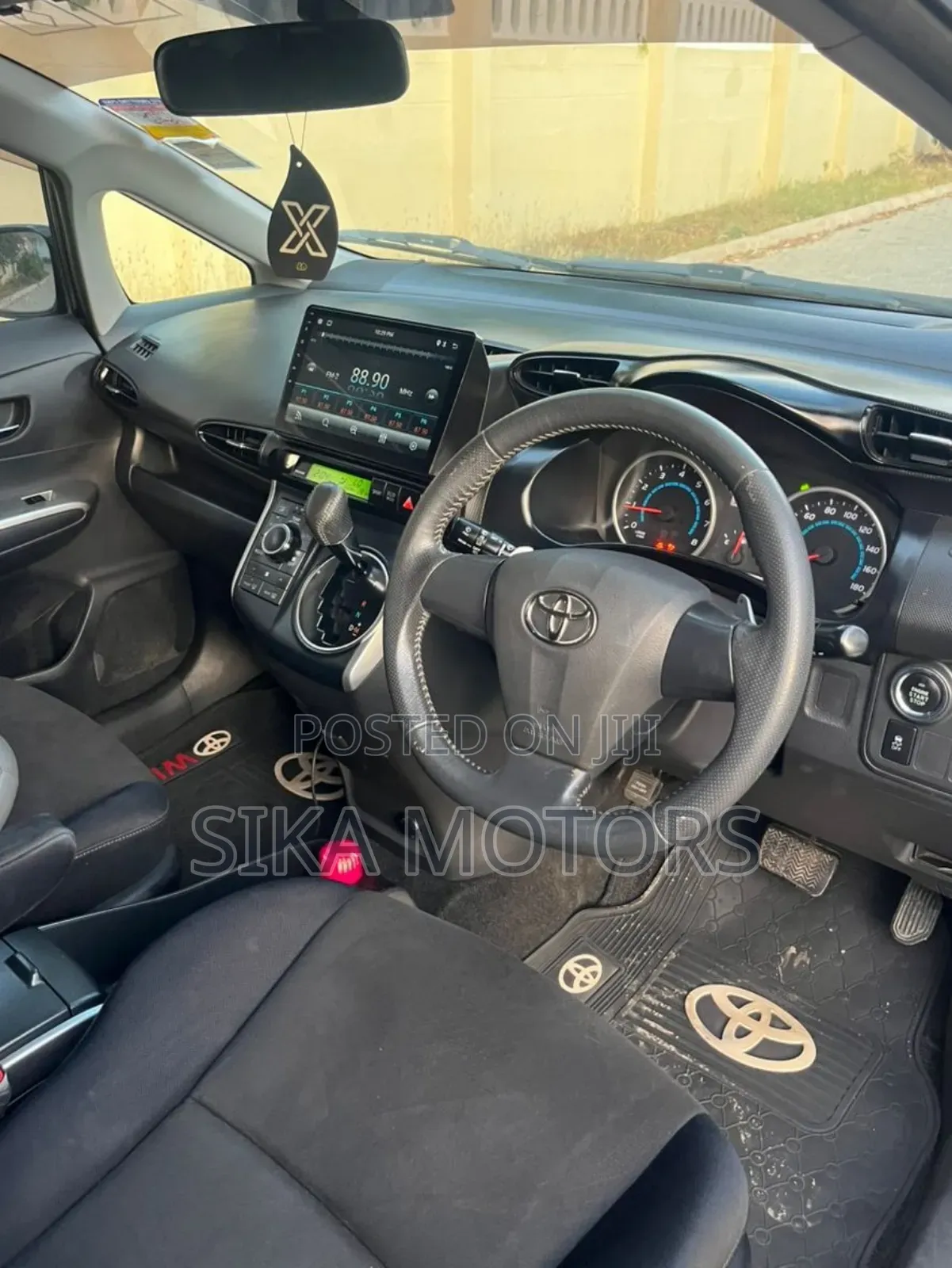 Toyota Wish 2013 Black