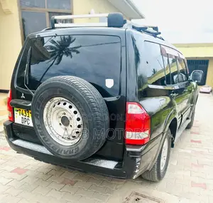 Mitsubishi Pajero 2007 Black