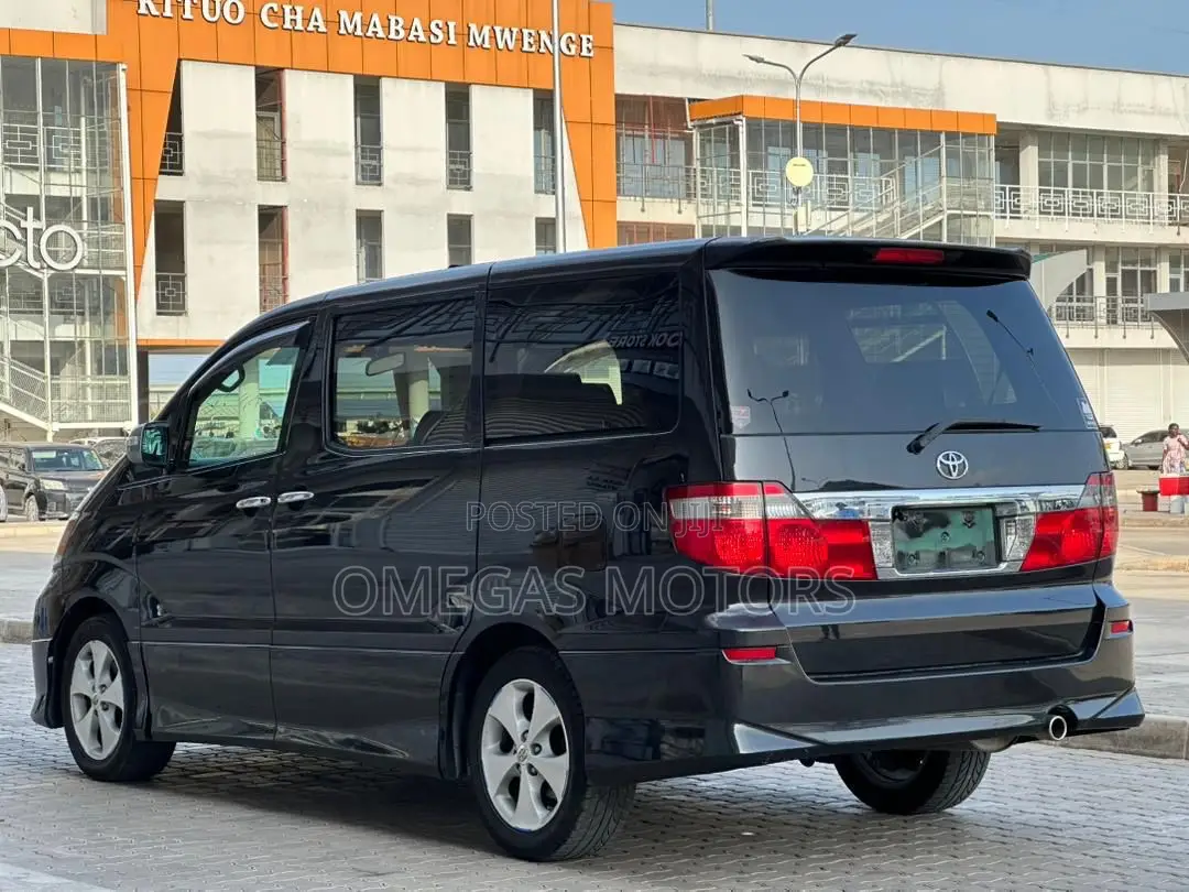Toyota Alphard 2.4 Hybrid AWD 2002 Black