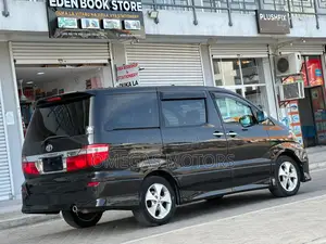 Toyota Alphard 2.4 Hybrid AWD 2002 Black