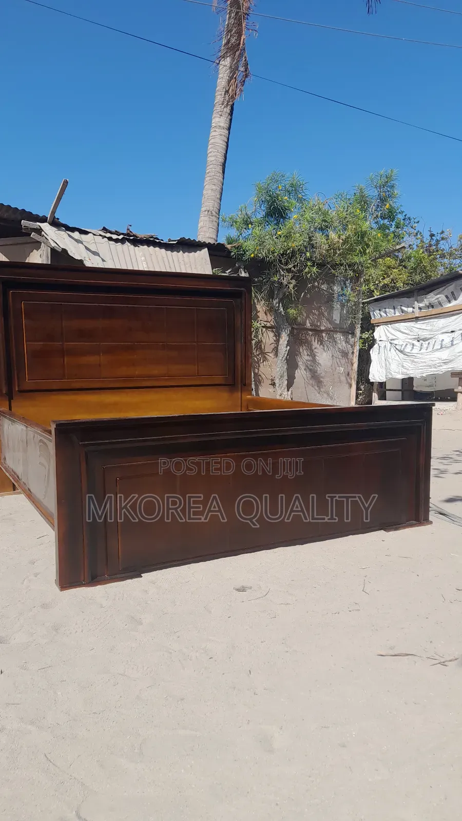 Kitanda Cha Mbao Futi5 Kwa 6