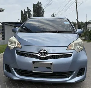 Toyota Ractis 1.5 AWD 2011 Blue