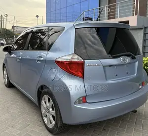 Toyota Ractis 1.5 AWD 2011 Blue