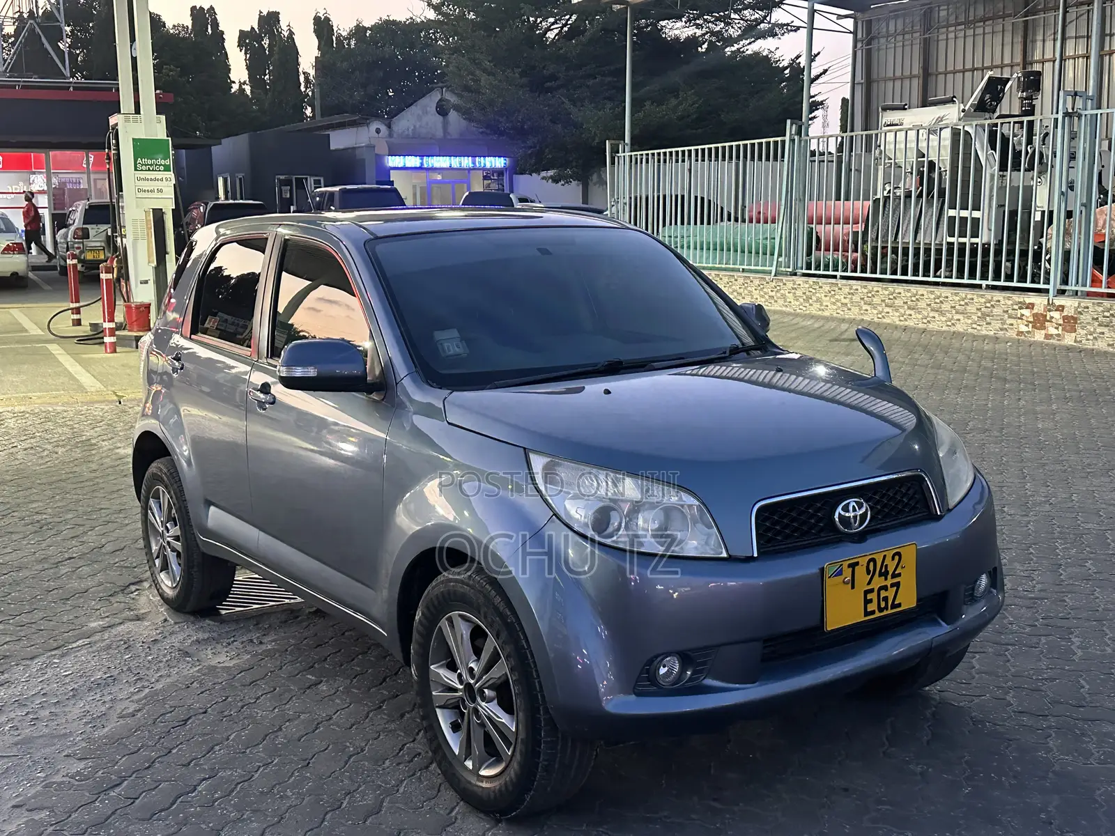 Toyota Rush 1.5 AWD 2009 Gray