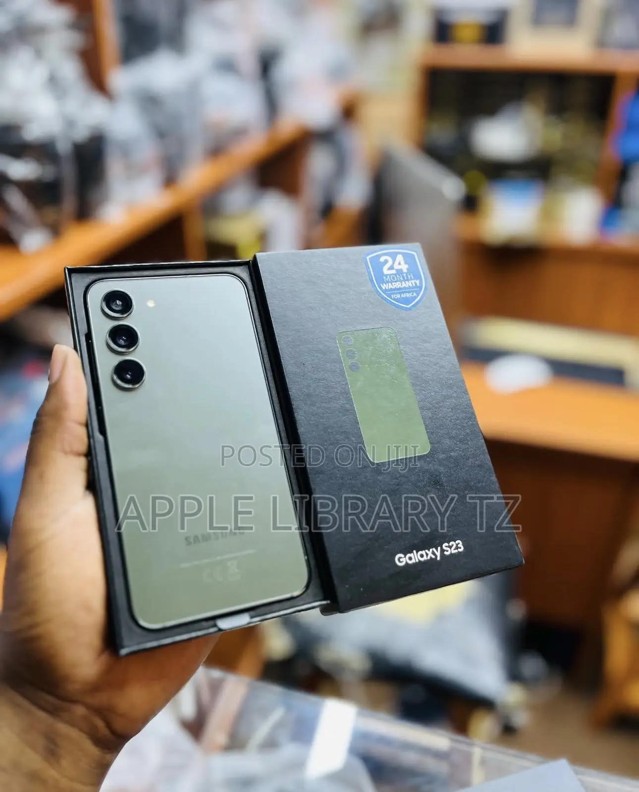 New Samsung Galaxy S23 256 GB Green