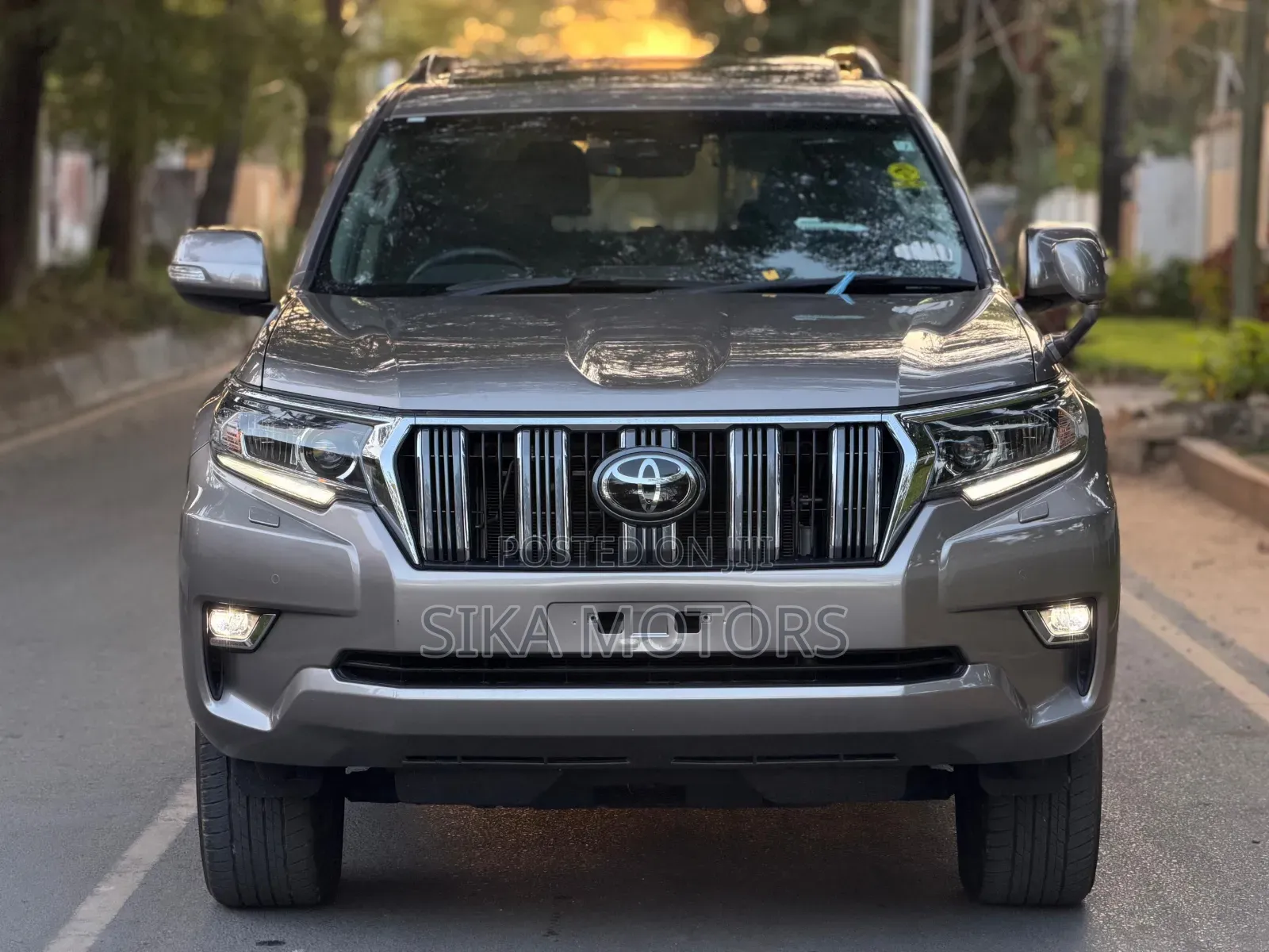 Toyota Land Cruiser Prado 2.8 2022 Silver