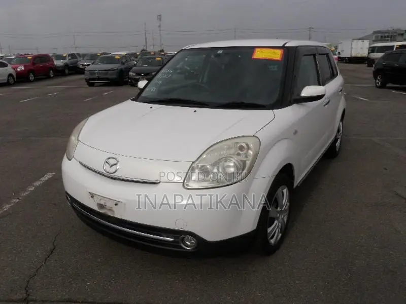 Mazda Verisa 2007 White