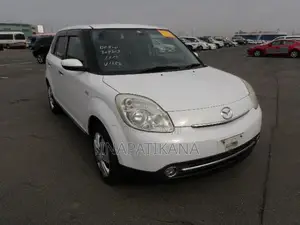 Mazda Verisa 2007 White