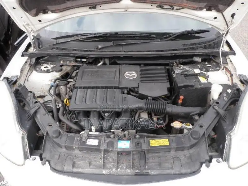 Mazda Verisa 2007 White
