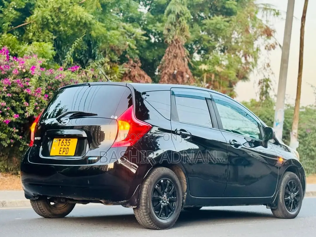 Nissan Note 1.2 Petrol 2013 Black
