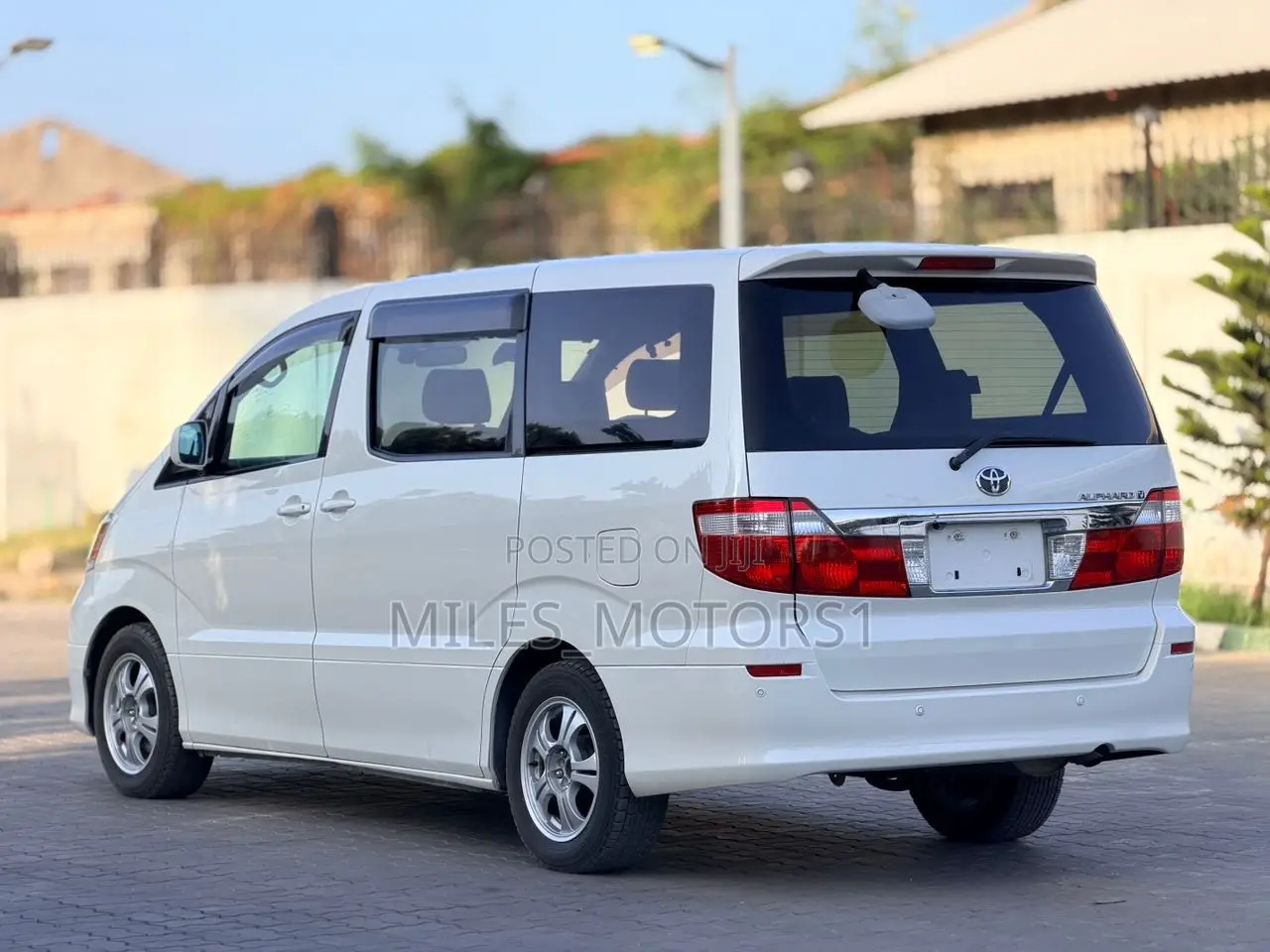 Toyota Alphard 2004 White