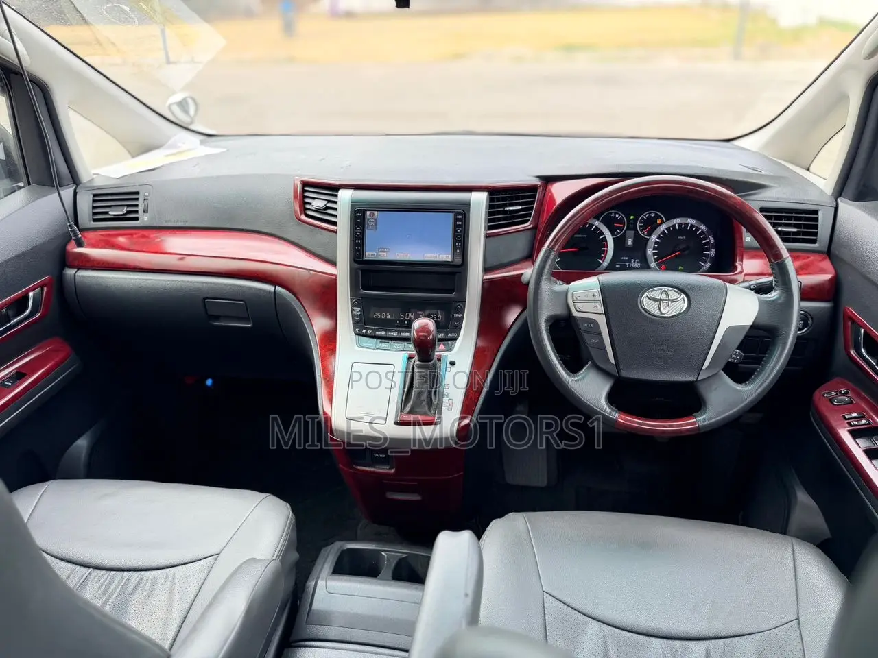Toyota Vellfire 2008 White