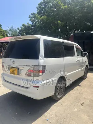 Toyota Alphard 2005 Pearl