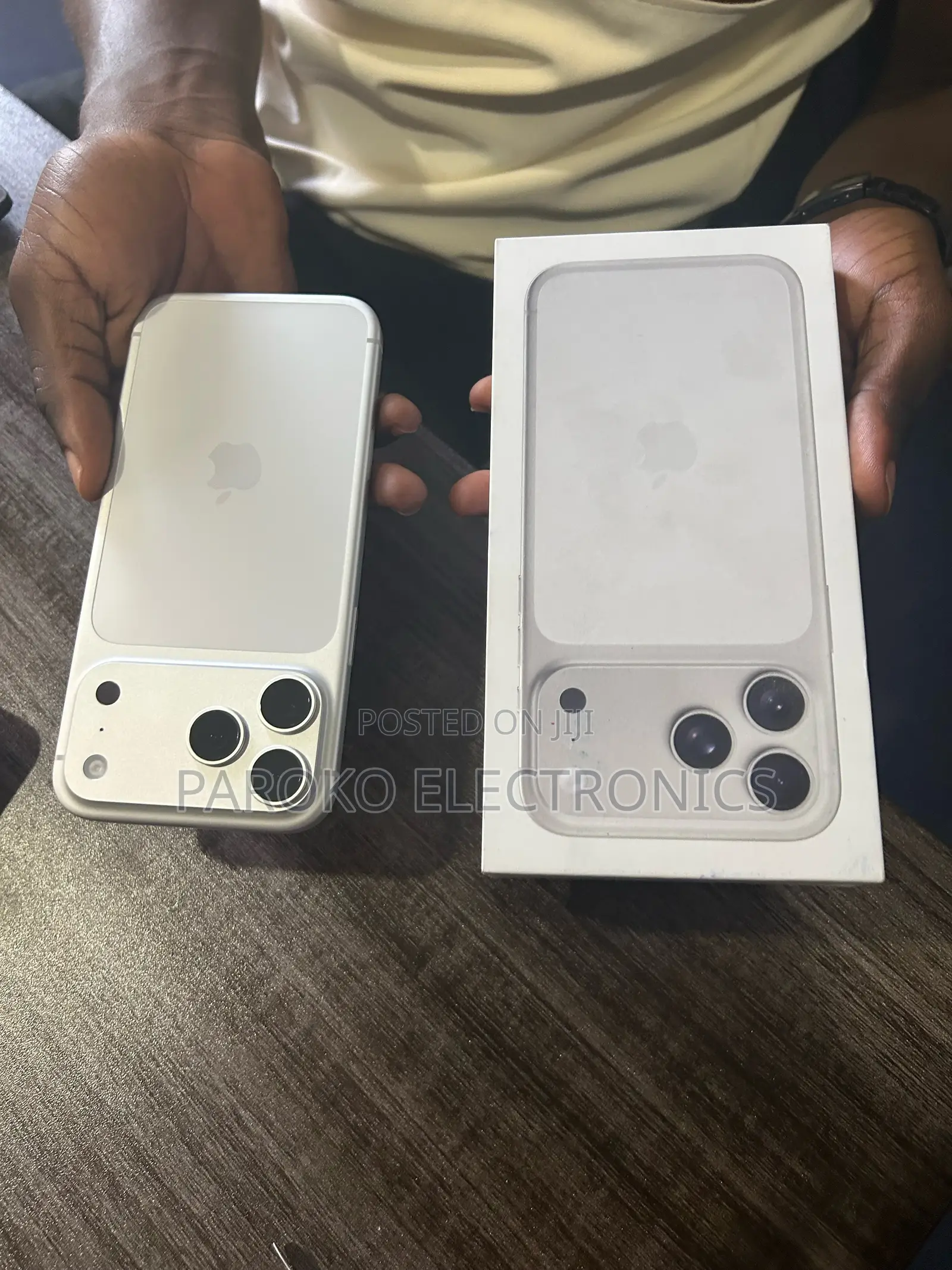 New Apple iPhone 17 Pro Max 256 GB Silver