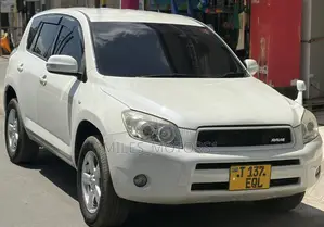 Toyota RAV4 2008 White