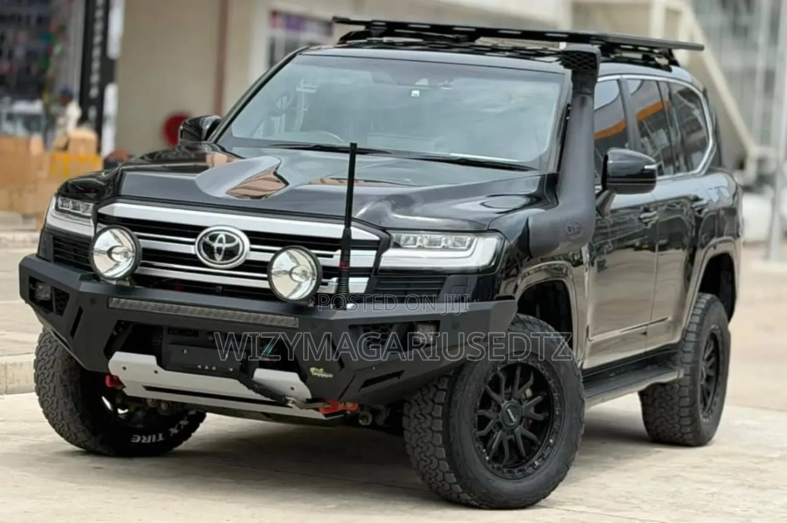 Toyota Land Cruiser LC300 2024 Black
