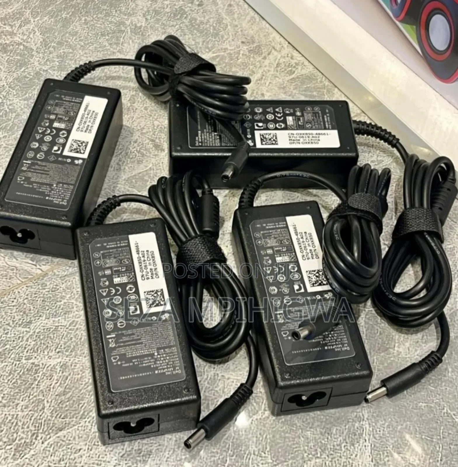 Dell Small Pin Adapter 65 Watts