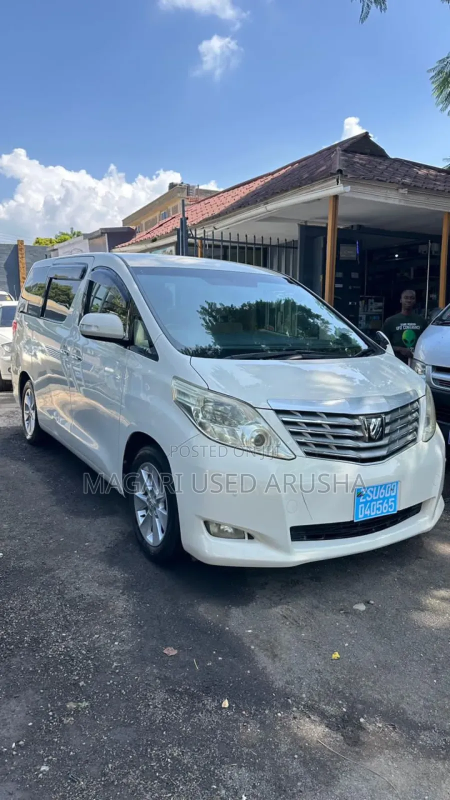 Toyota Alphard 2009 White