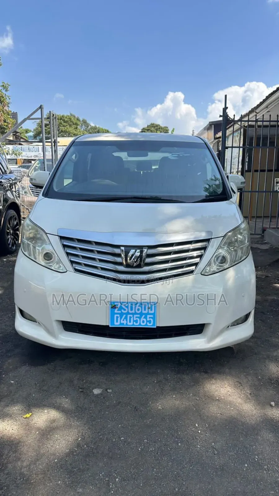 Toyota Alphard 2009 White