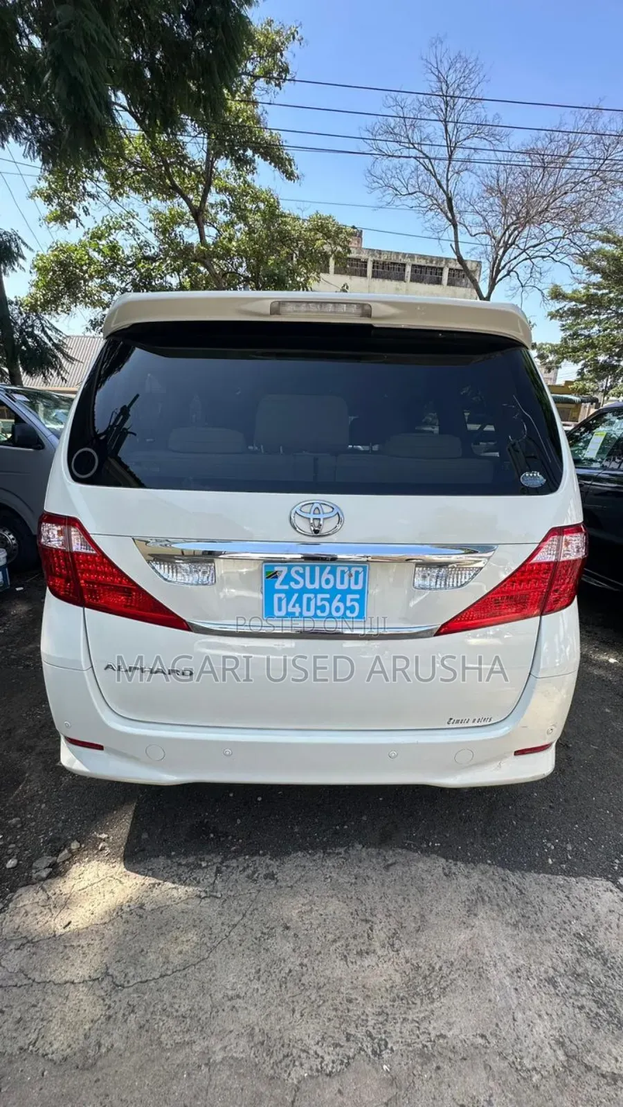 Toyota Alphard 2009 White