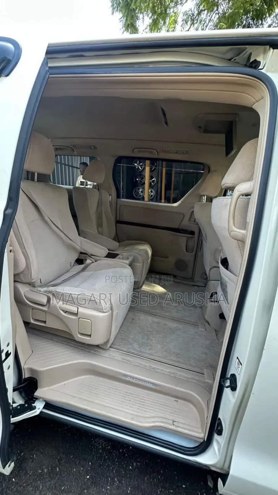 Toyota Alphard 2009 White