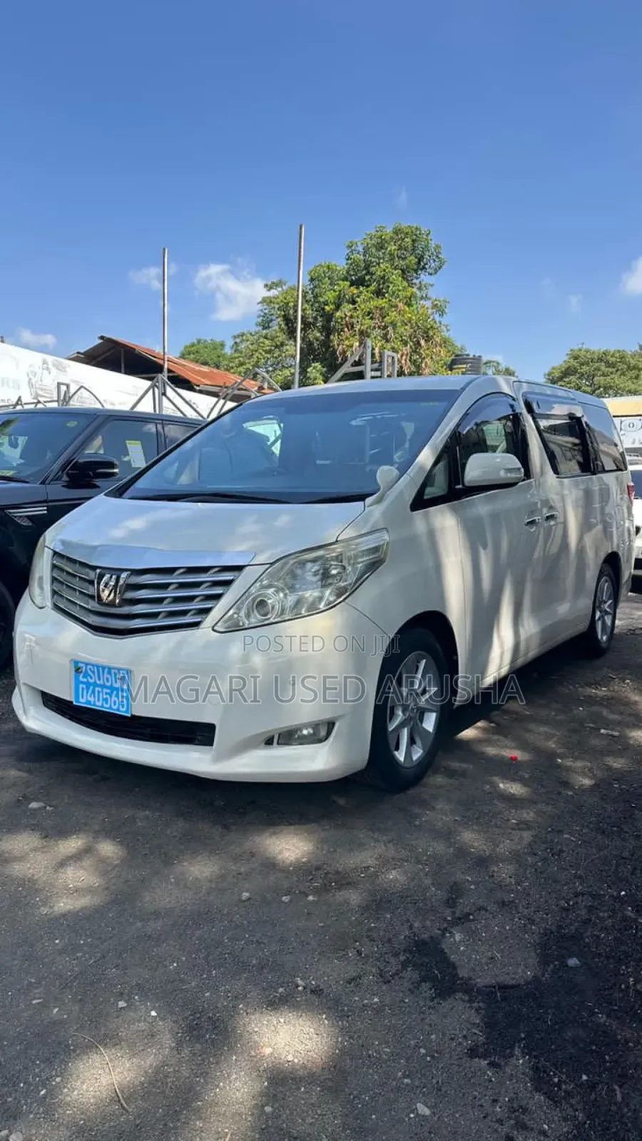 Toyota Alphard 2009 White