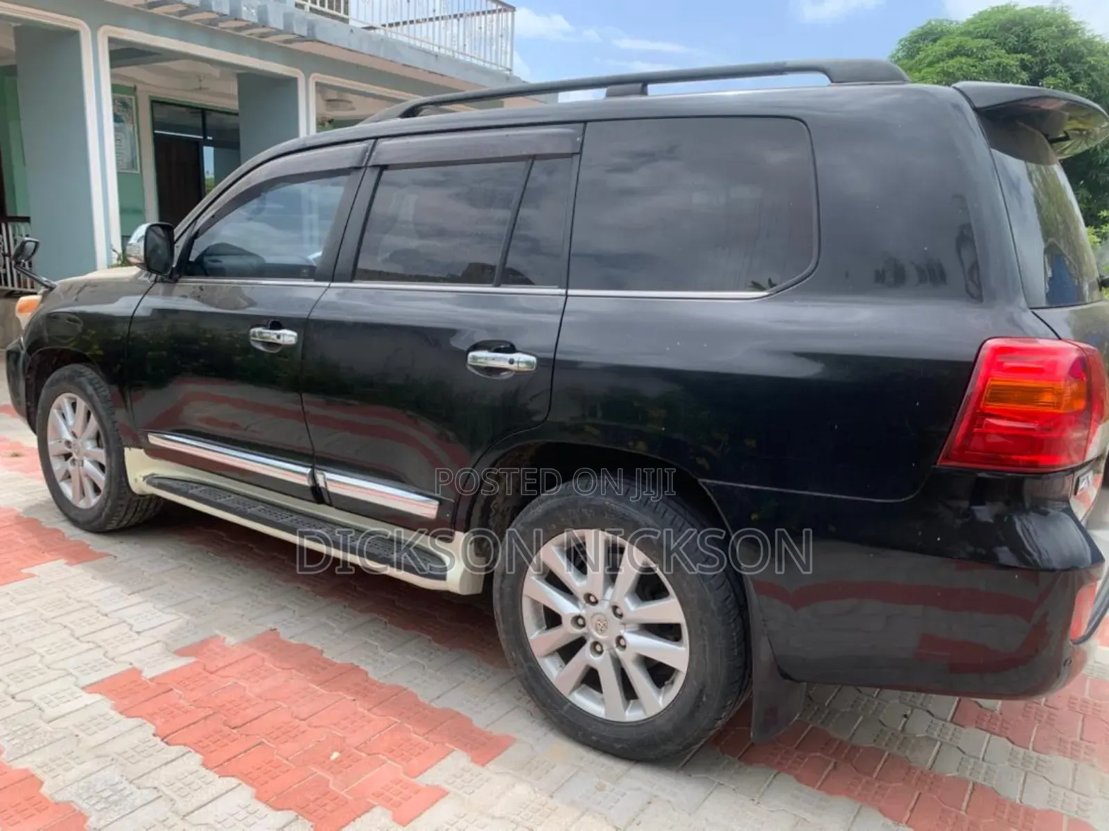 Toyota Land Cruiser 4.6 V8 ZX 2013 Black