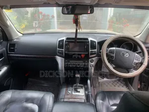 Toyota Land Cruiser 4.6 V8 ZX 2013 Black