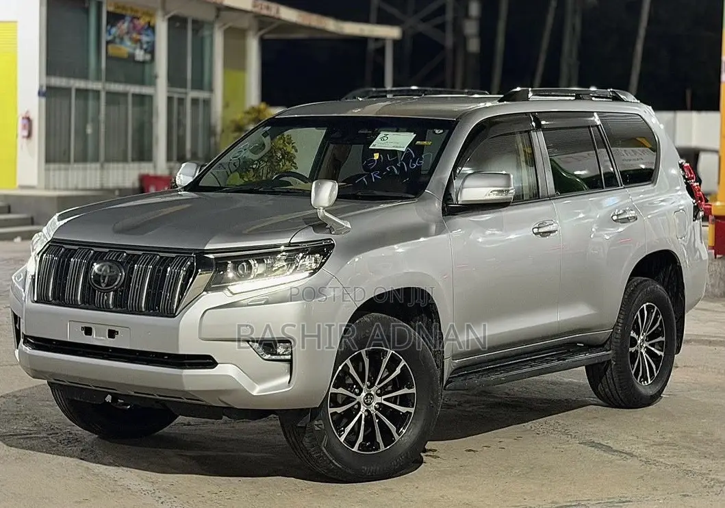Toyota Land Cruiser Prado 2.7 2018 Silver