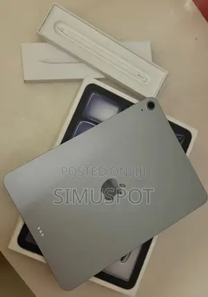 New Apple iPad Air 128 GB Blue