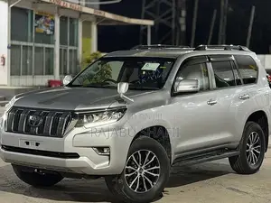Toyota Land Cruiser Prado 2.7 2018 Silver