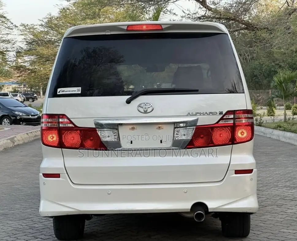 Toyota Alphard 2006 Pearl