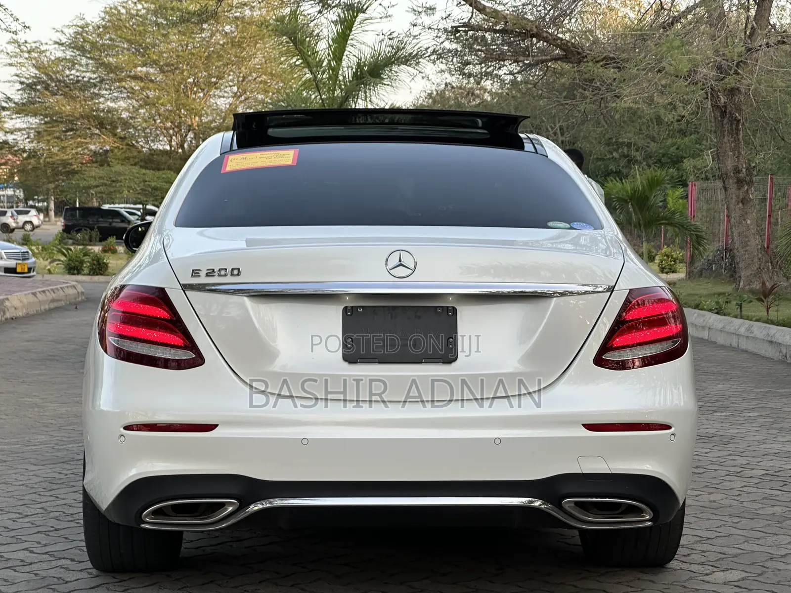 Mercedes-Benz E200 2017 Pearl