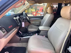 Toyota Land Cruiser Prado 2005 Black