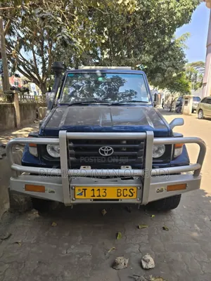 Toyota Land Cruiser 90 1997 Blue