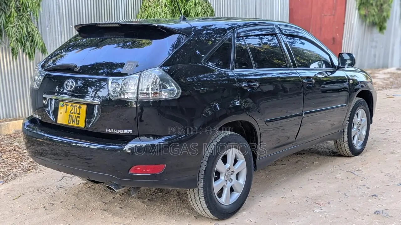 Toyota Harrier 2.4 2006 Black