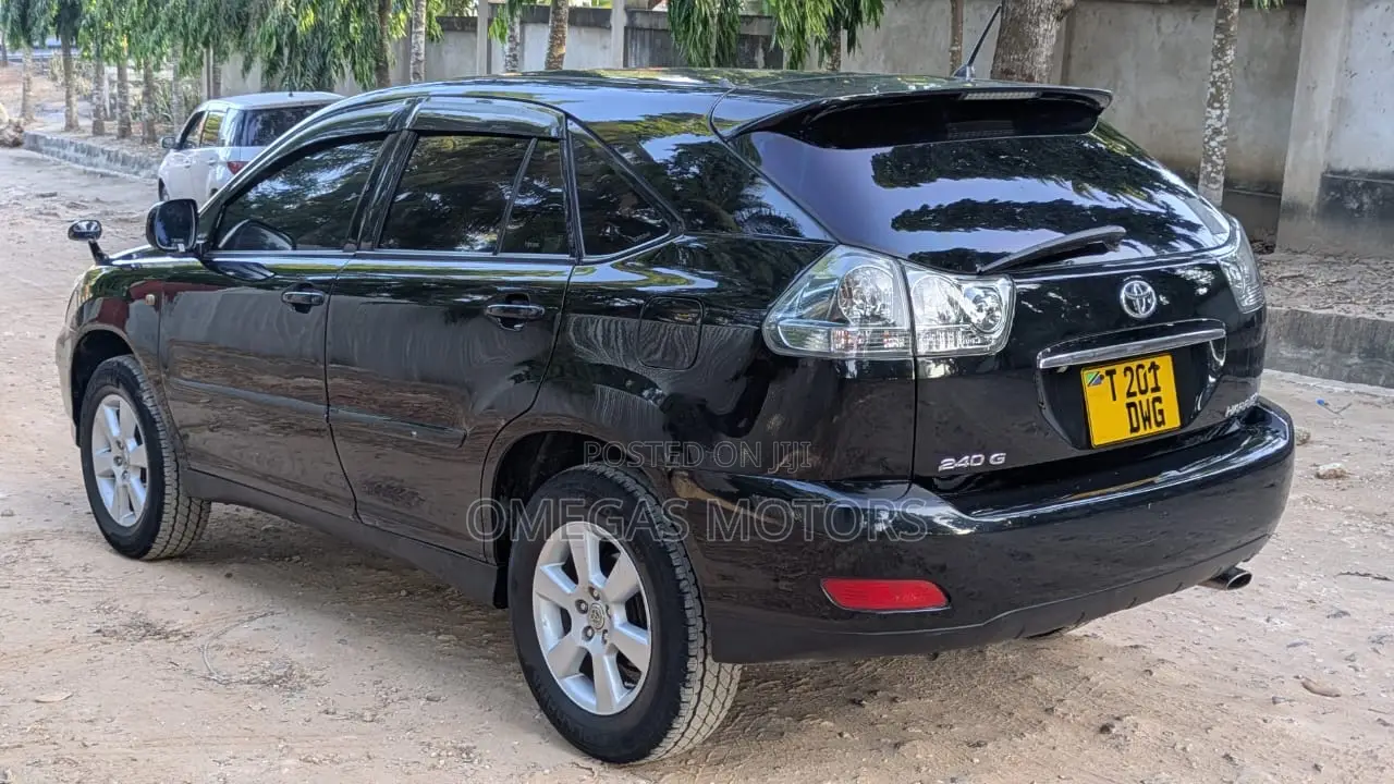 Toyota Harrier 2.4 2006 Black