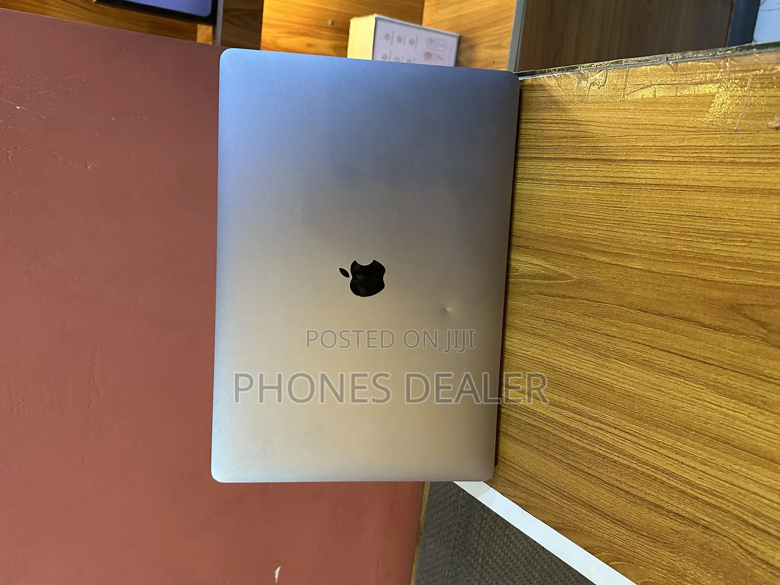 Laptop Apple MacBook Pro 2018 16GB Intel Core I7 SSD 512GB