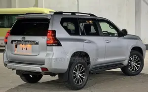Toyota Land Cruiser Prado 2018 Silver